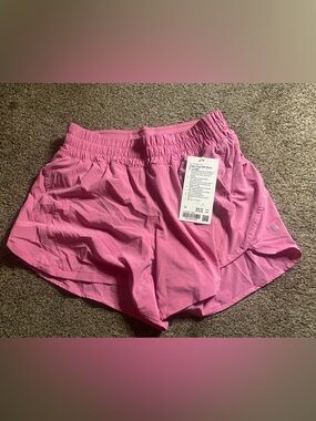 Lululemon Track That short 5”